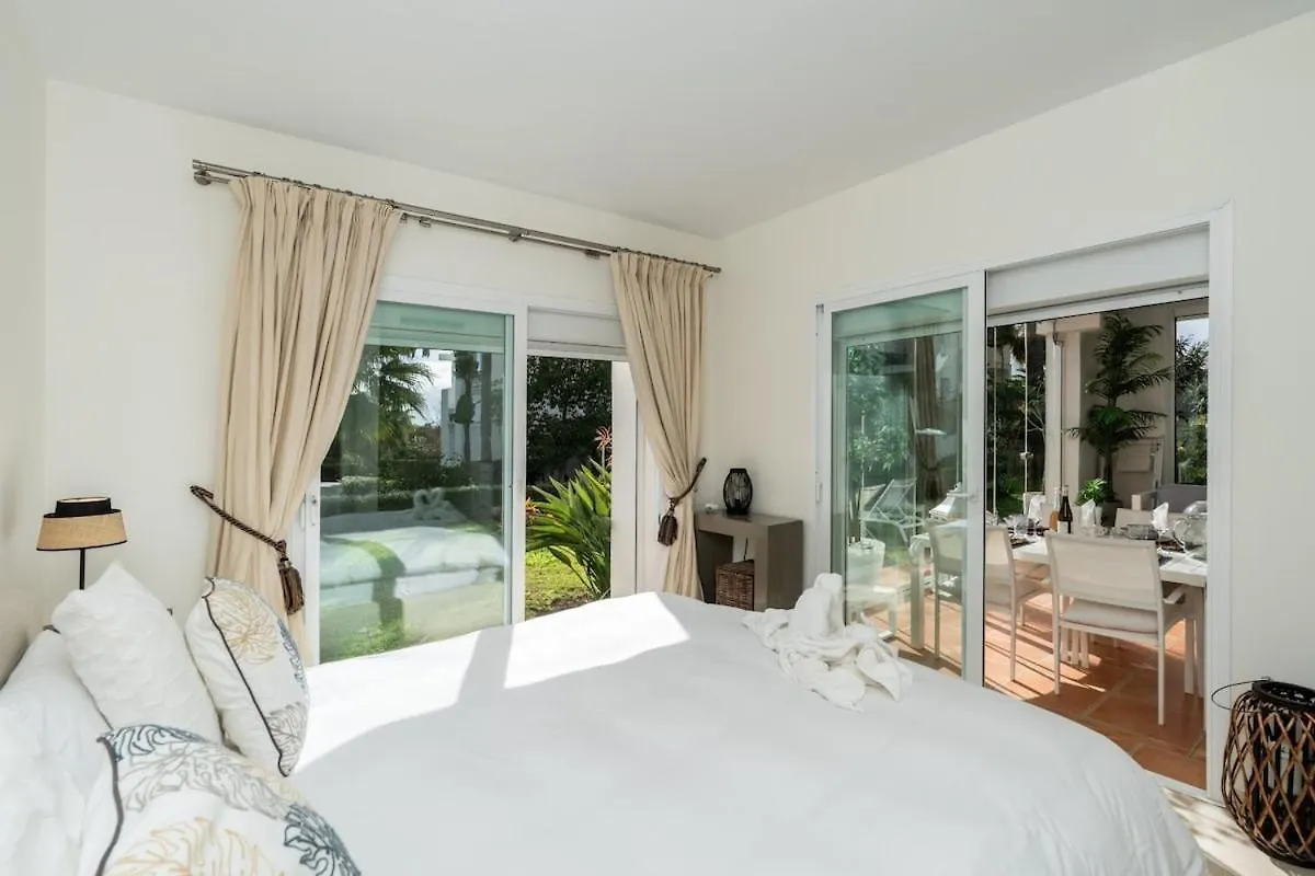Al-304 Estepona - Apartment - Alcazaba Lagoon 2 Bd カサーレス